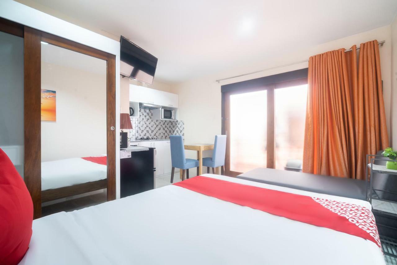 Oyo 199 Solange Apartelle Davao City Buitenkant foto